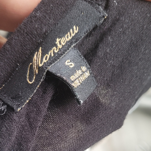 Sleeveless Top - Picture 4 of 4